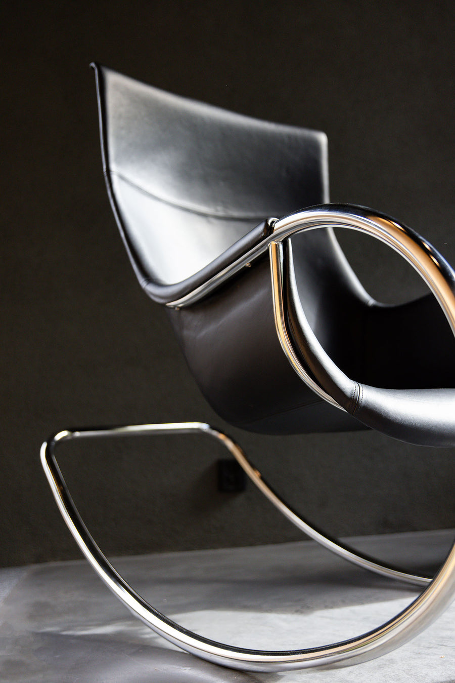 Eero Aarnio Keinu Rocking Chair
