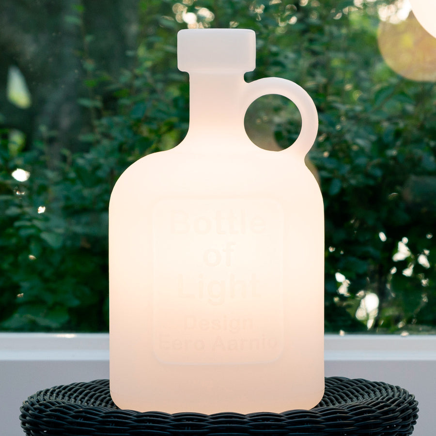 Bottle of Light outdoor lamp